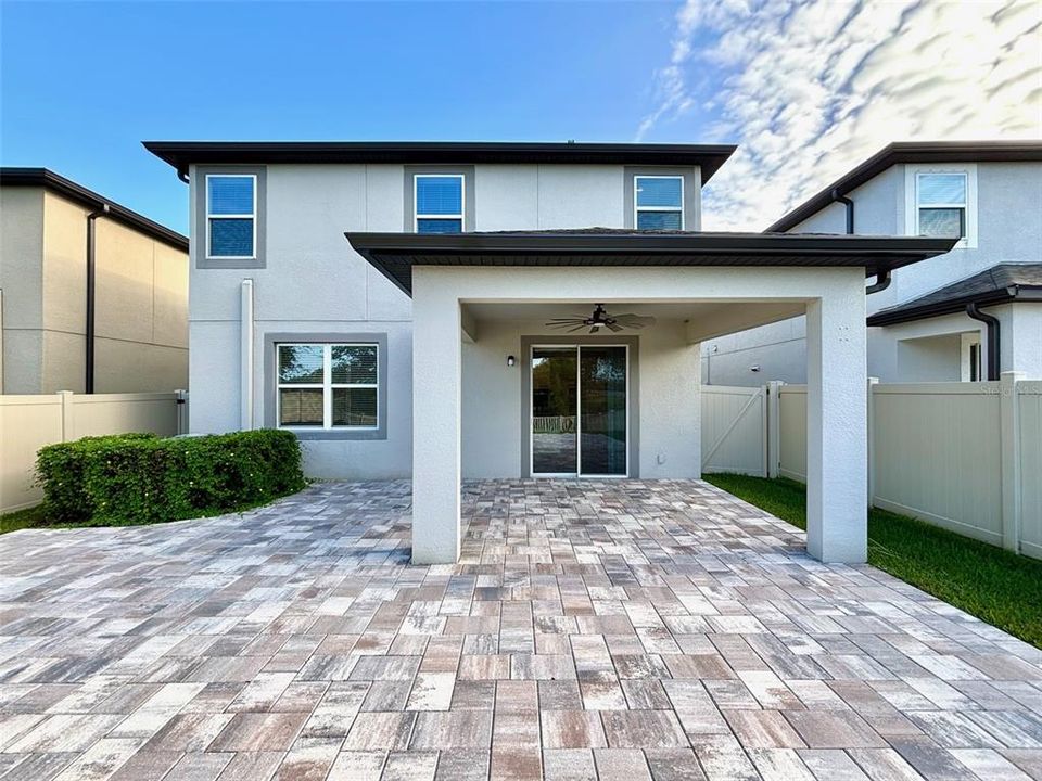 待售: $595,000 (4 贝兹, 3 浴室, 2615 平方英尺)