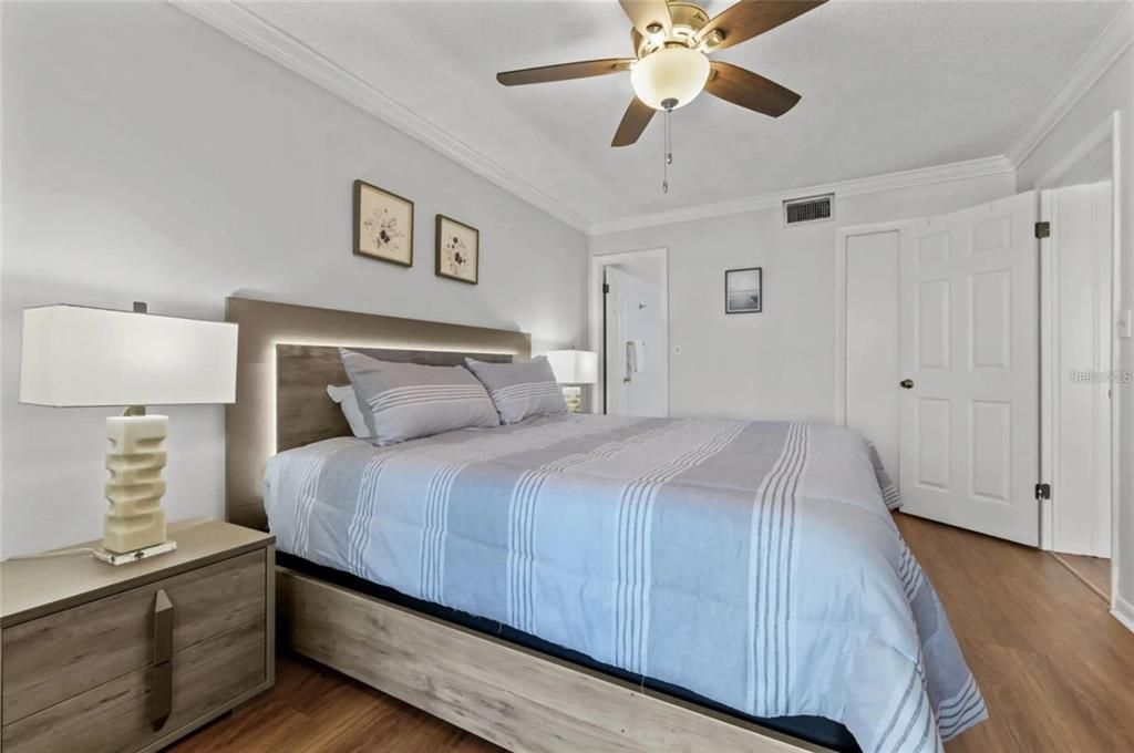 В аренду: $2,000 (2 спален, 1 ванн, 860 Квадратных фут)