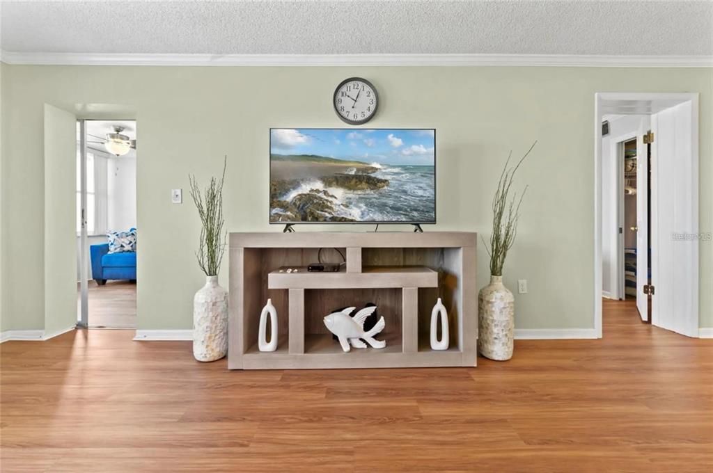 В аренду: $2,000 (2 спален, 1 ванн, 860 Квадратных фут)