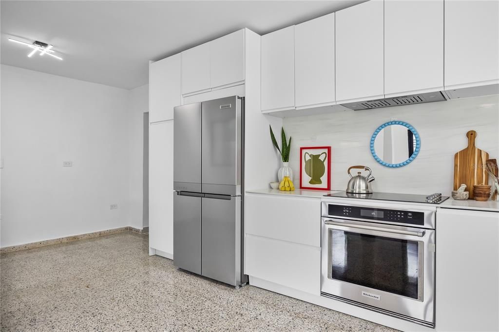 For Sale: $799,000 (4 beds, 3 baths, 2100 Square Feet)