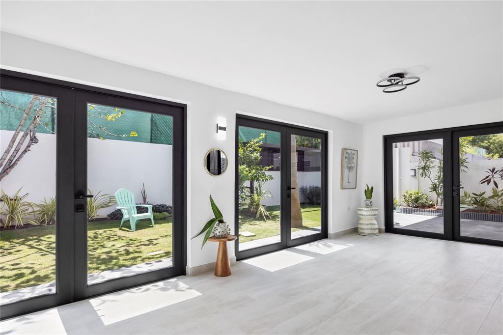 For Sale: $799,000 (4 beds, 3 baths, 2100 Square Feet)