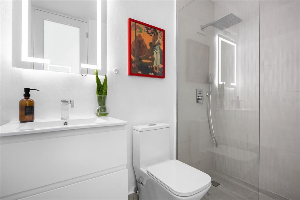 For Sale: $799,000 (4 beds, 3 baths, 2100 Square Feet)