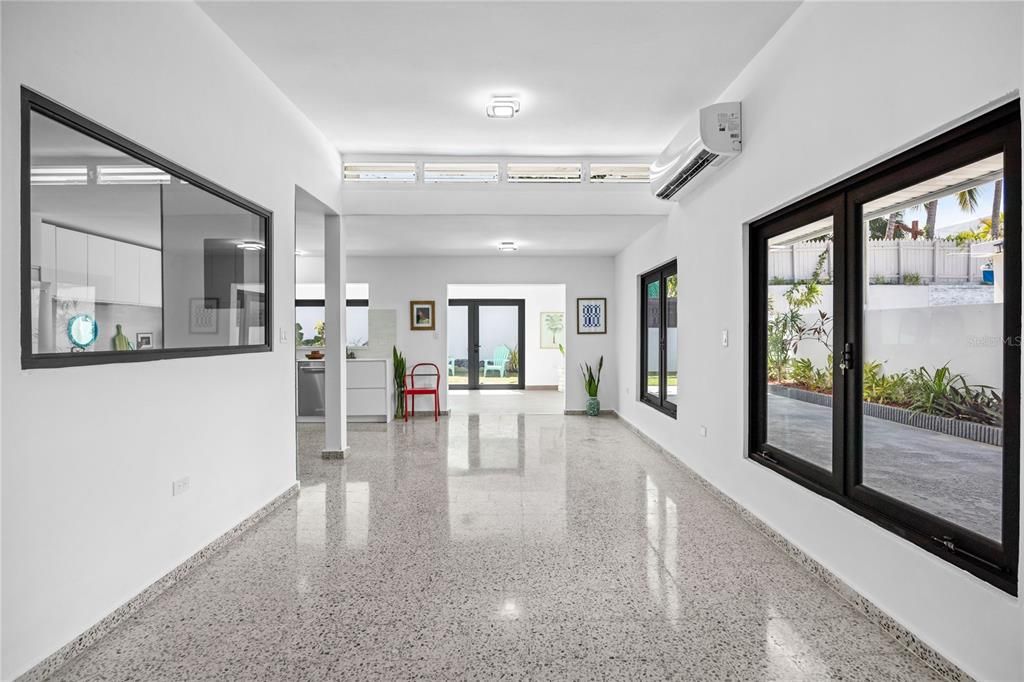 For Sale: $799,000 (4 beds, 3 baths, 2100 Square Feet)