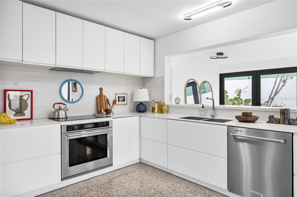 For Sale: $799,000 (4 beds, 3 baths, 2100 Square Feet)