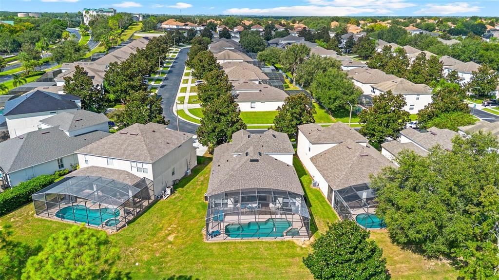 Под контрактом: $599,900 (5 спален, 5 ванн, 2494 Квадратных фут)