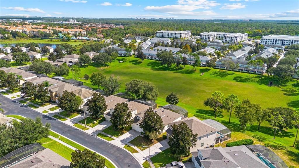 Под контрактом: $599,900 (5 спален, 5 ванн, 2494 Квадратных фут)