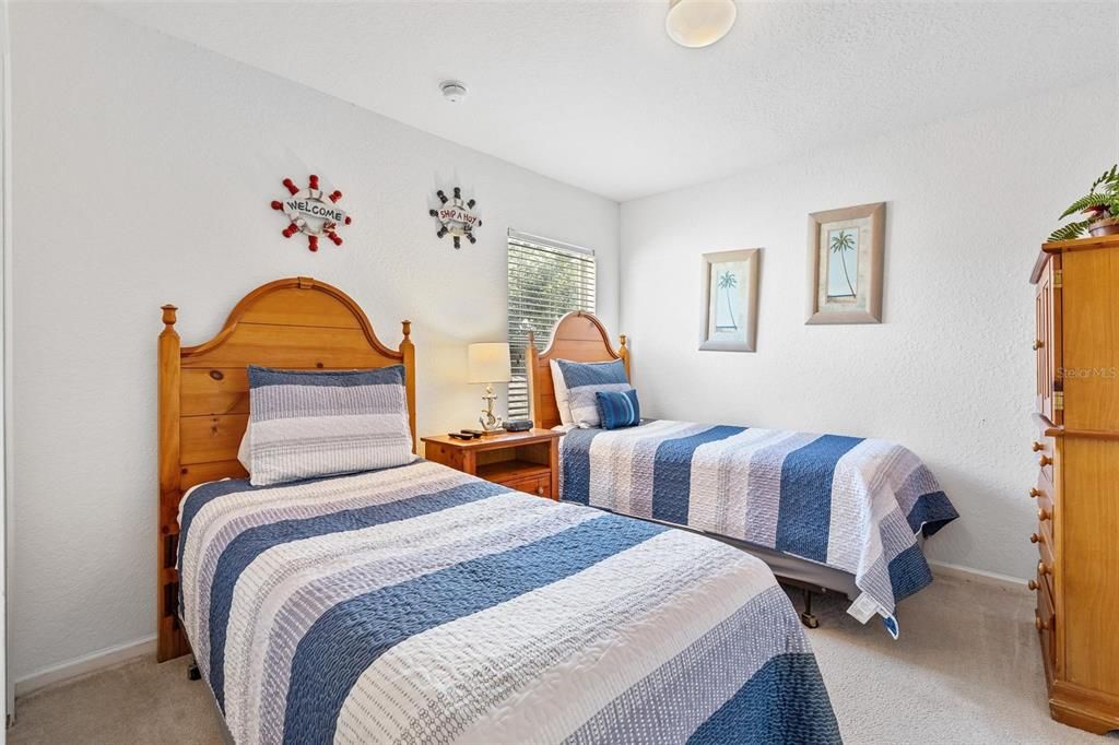 Под контрактом: $599,900 (5 спален, 5 ванн, 2494 Квадратных фут)