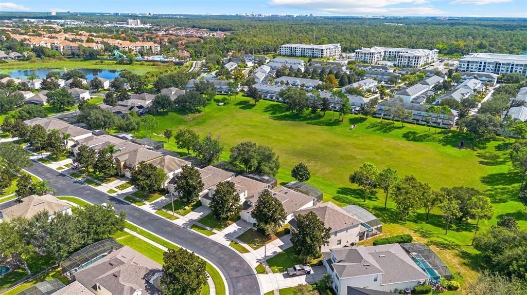 Под контрактом: $599,900 (5 спален, 5 ванн, 2494 Квадратных фут)