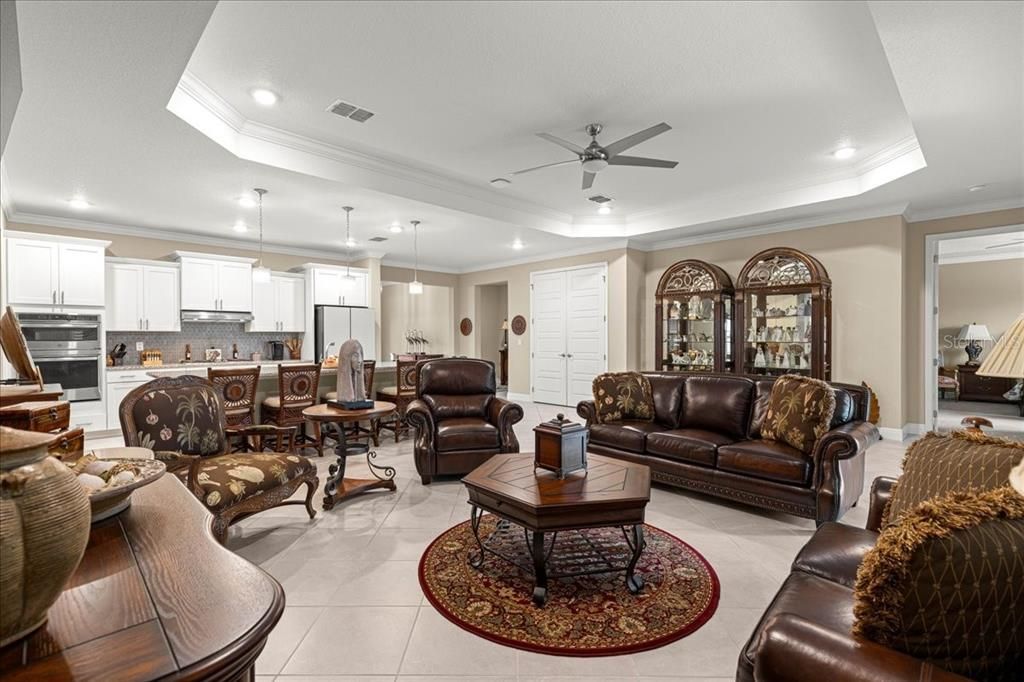 For Sale: $575,000 (3 beds, 3 baths, 2815 Square Feet)