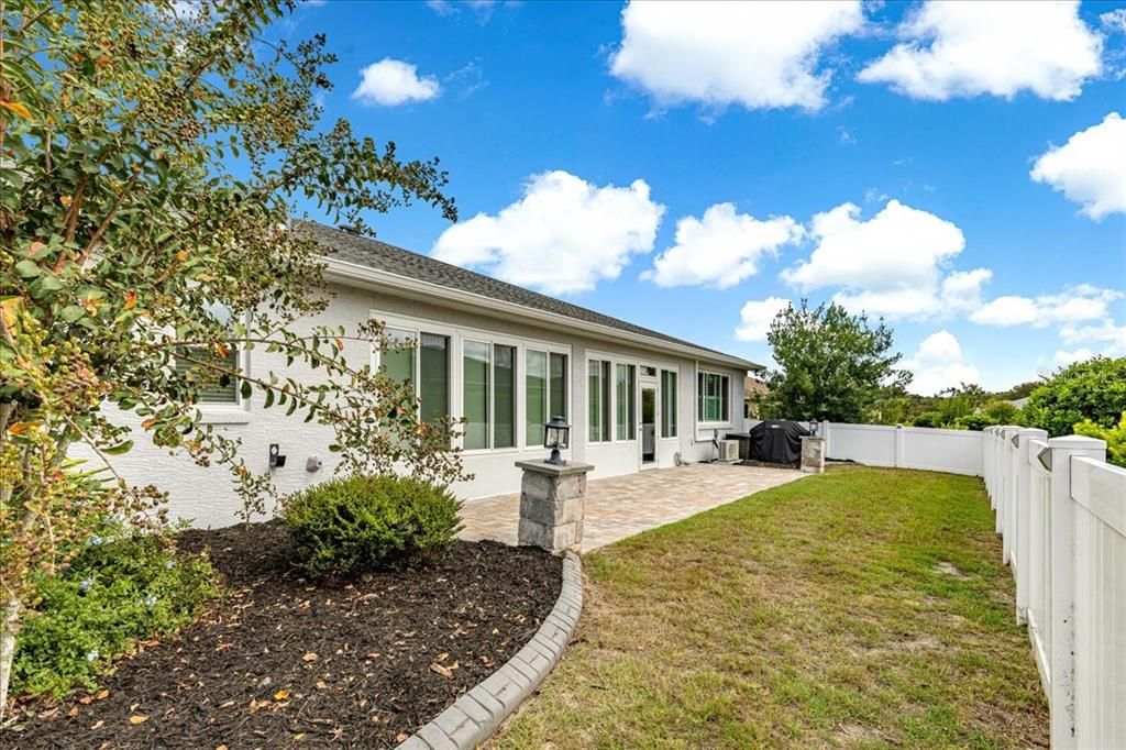 For Sale: $575,000 (3 beds, 3 baths, 2815 Square Feet)