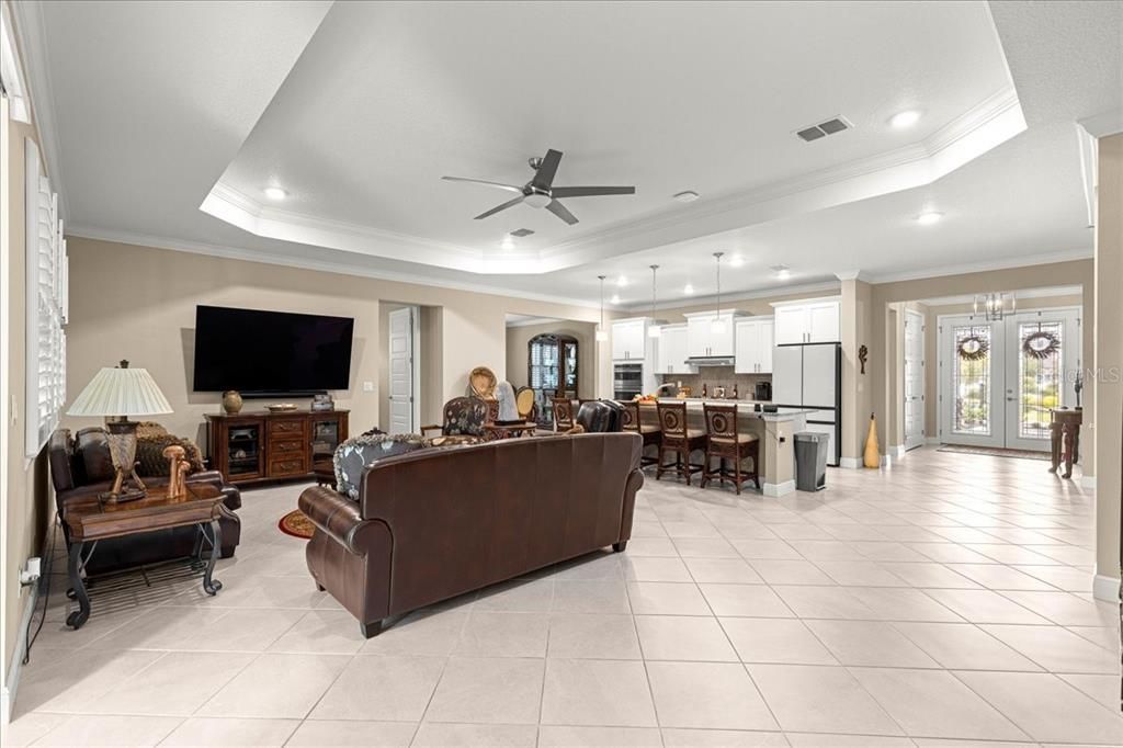 For Sale: $575,000 (3 beds, 3 baths, 2815 Square Feet)