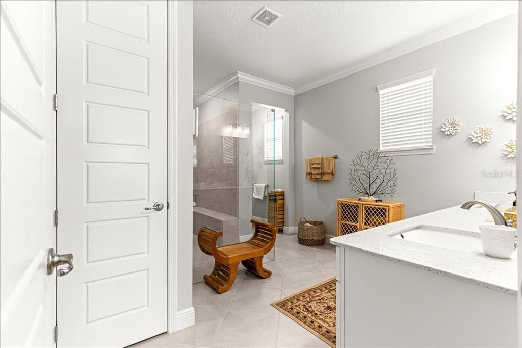 For Sale: $575,000 (3 beds, 3 baths, 2815 Square Feet)