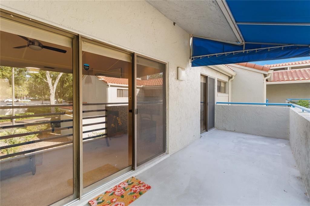 For Sale: $315,900 (2 beds, 2 baths, 1164 Square Feet)