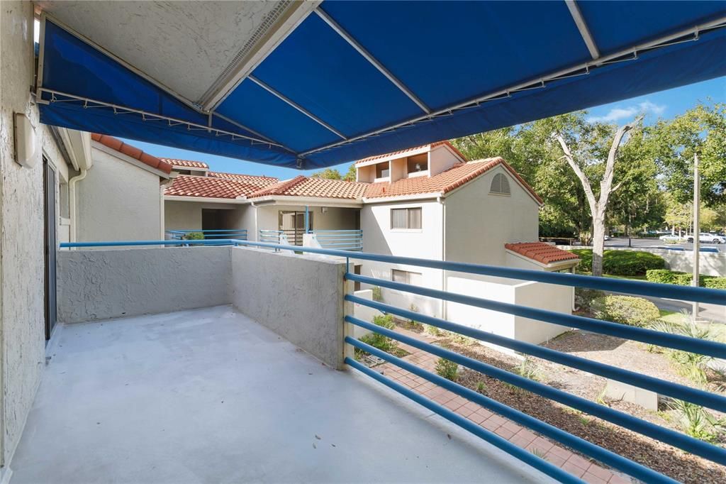 For Sale: $315,900 (2 beds, 2 baths, 1164 Square Feet)