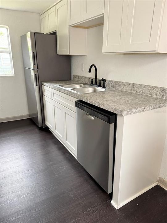 En Venta: $204,900 (4 camas, 0 baños, 1224 Pies cuadrados)