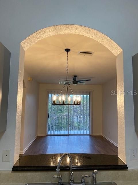 For Sale: $219,900 (3 beds, 2 baths, 1276 Square Feet)