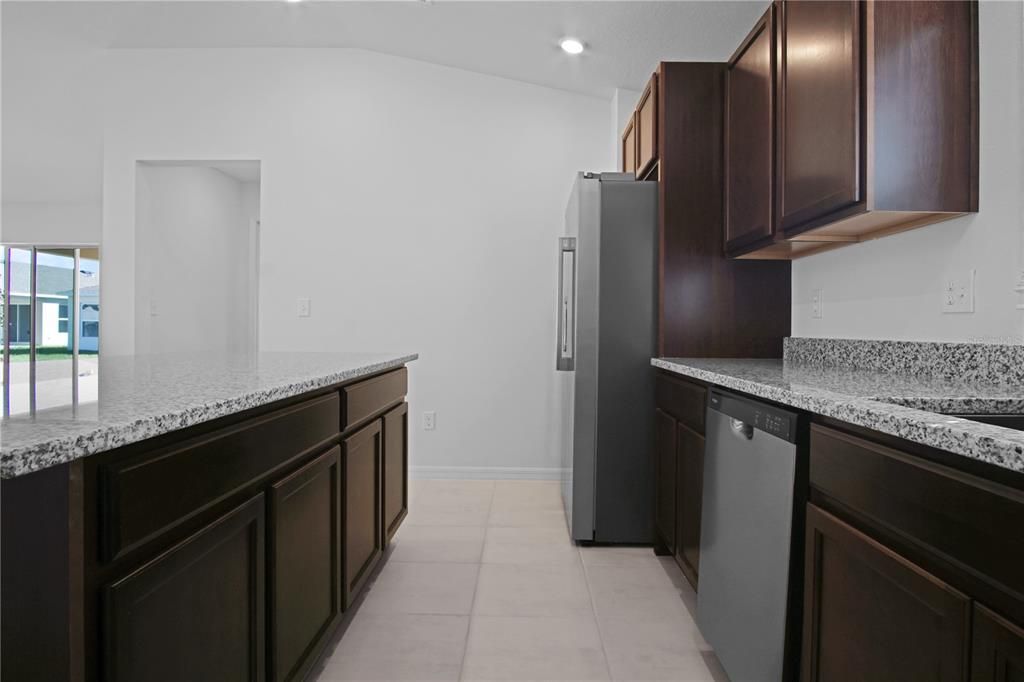 For Rent: $1,795 (3 beds, 2 baths, 1511 Square Feet)