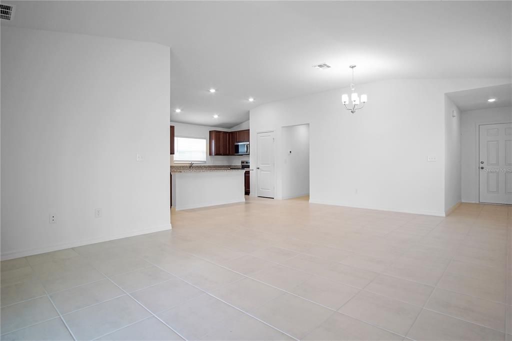 For Rent: $1,795 (3 beds, 2 baths, 1511 Square Feet)