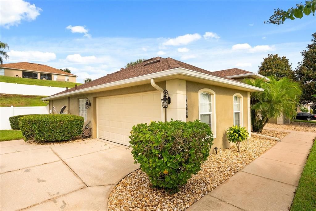 En Venta: $589,900 (4 camas, 2 baños, 2228 Pies cuadrados)