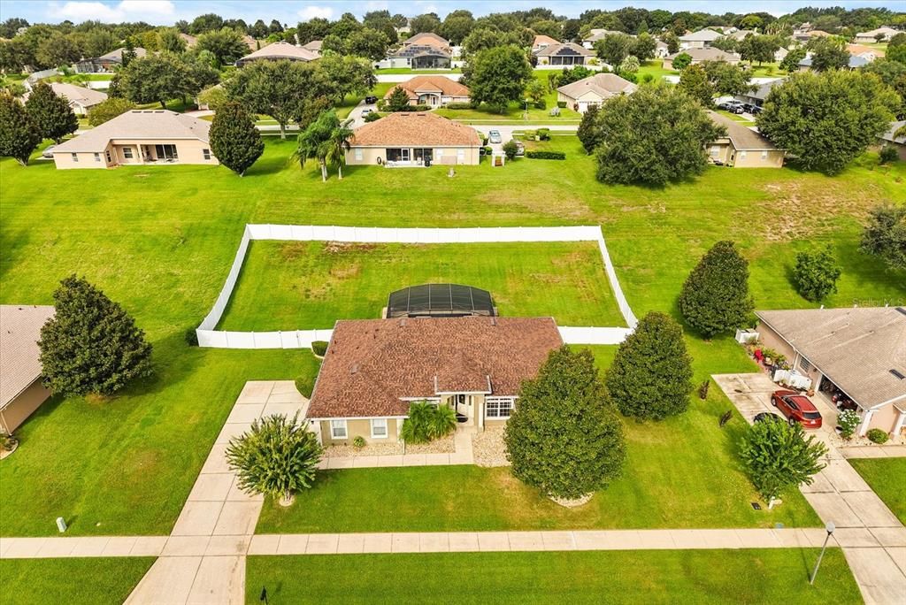 En Venta: $589,900 (4 camas, 2 baños, 2228 Pies cuadrados)