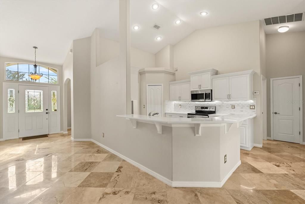 En Venta: $589,900 (4 camas, 2 baños, 2228 Pies cuadrados)