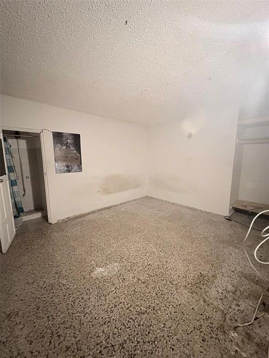 На продажу: $215,000 (6 спален, 4 ванн, 0 Квадратных фут)