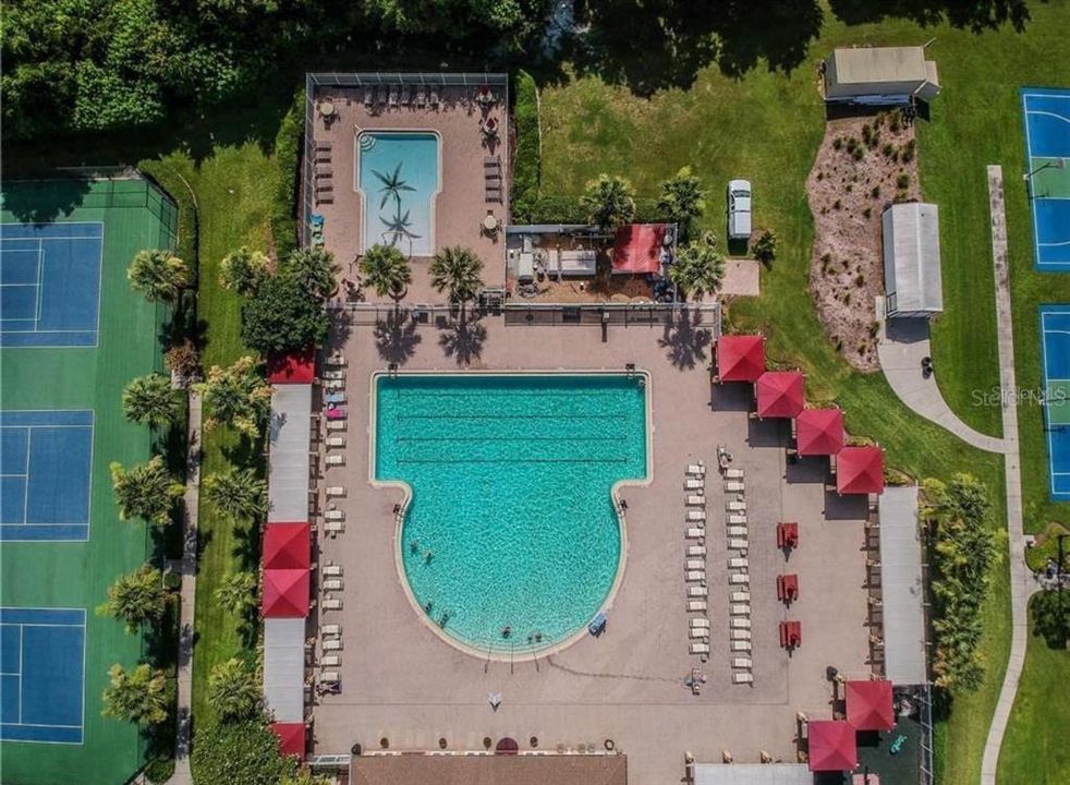 Activo con contrato: $2,700 (3 camas, 2 baños, 1835 Pies cuadrados)