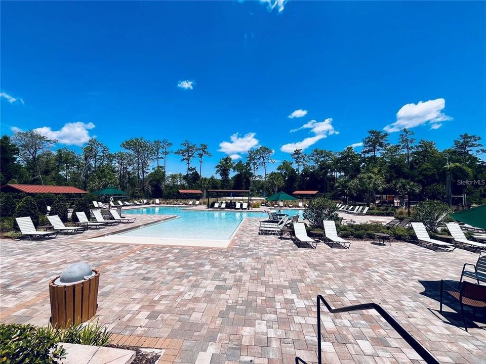 出租: $2,175 (3 贝兹, 2 浴室, 1541 平方英尺)