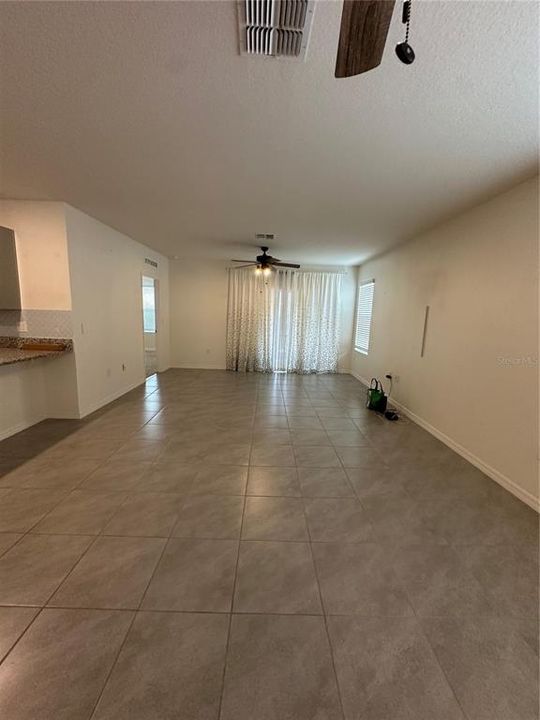 出租: $2,175 (3 贝兹, 2 浴室, 1541 平方英尺)