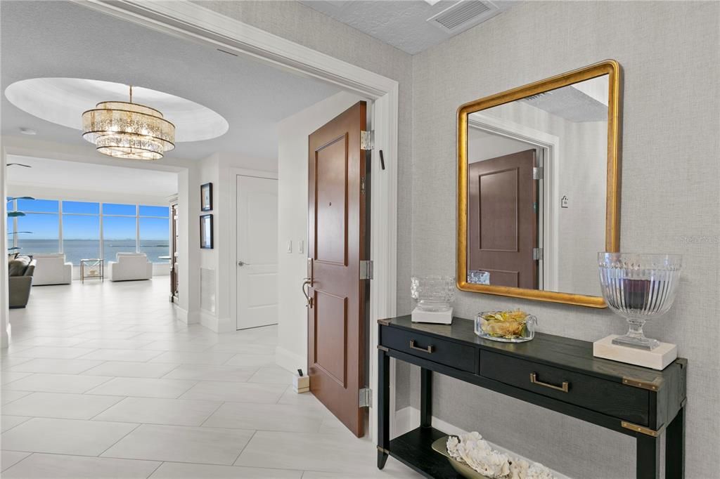 Под контрактом: $2,900,000 (3 спален, 3 ванн, 3316 Квадратных фут)