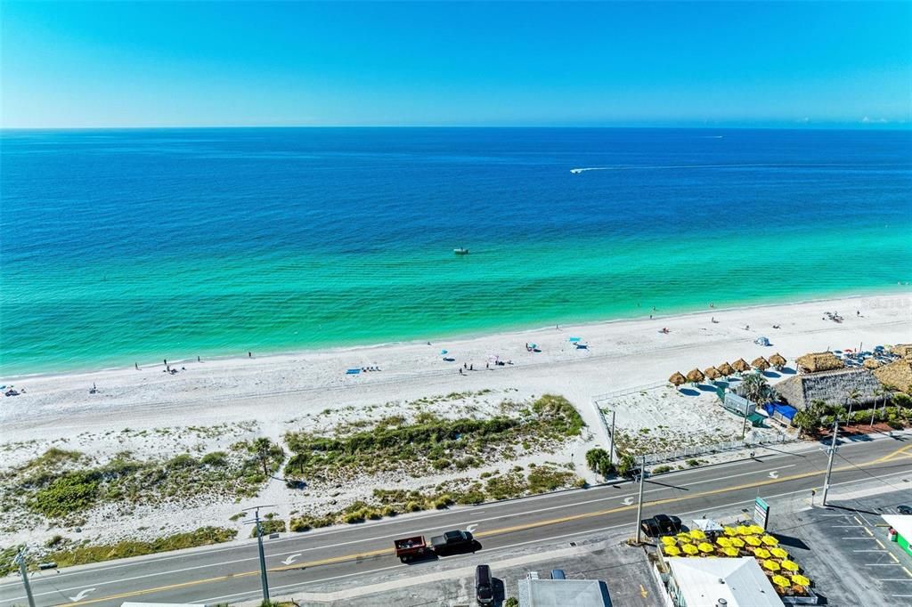 Под контрактом: $309,000 (2 спален, 1 ванн, 794 Квадратных фут)