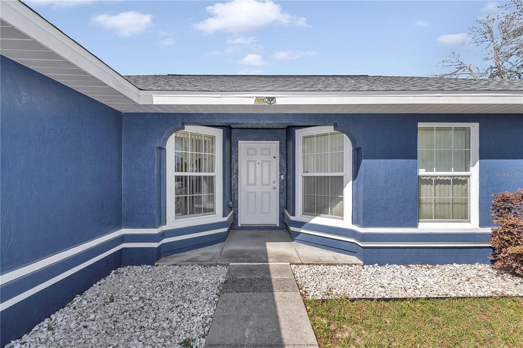 En Venta: $285,000 (4 camas, 2 baños, 1777 Pies cuadrados)