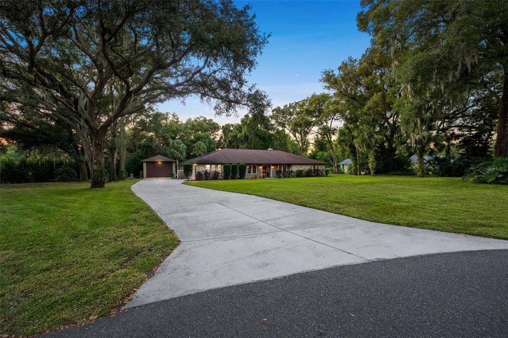 Active With Contract: $692,500 (3 beds, 2 baths, 2873 Square Feet)