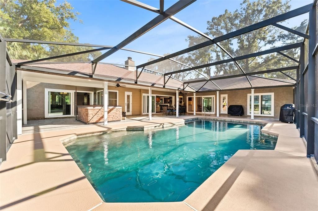 Active With Contract: $692,500 (3 beds, 2 baths, 2873 Square Feet)