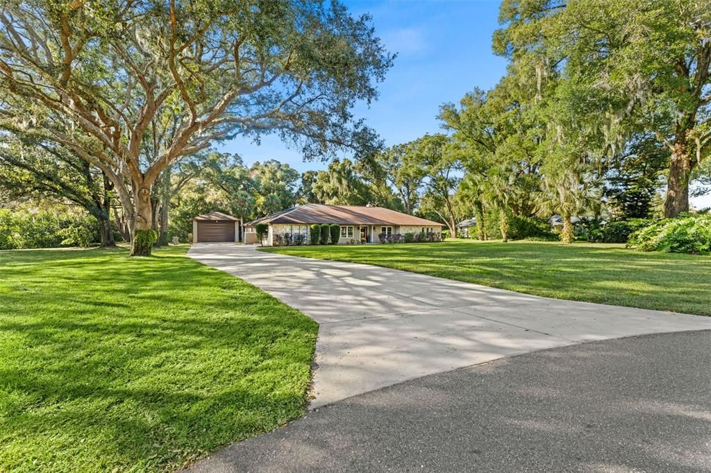 Active With Contract: $692,500 (3 beds, 2 baths, 2873 Square Feet)