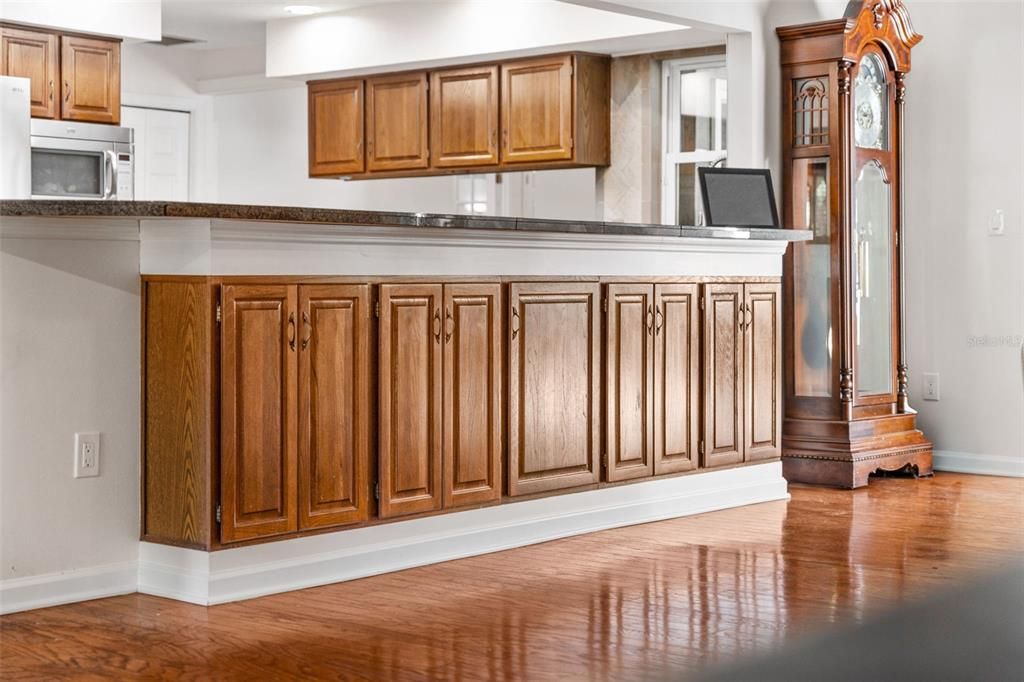 Active With Contract: $692,500 (3 beds, 2 baths, 2873 Square Feet)