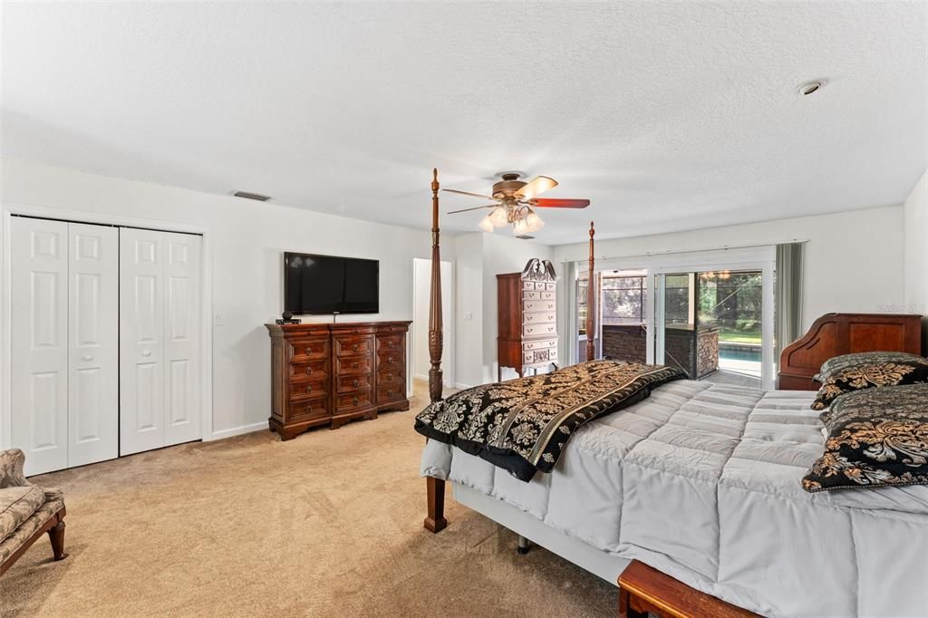 Active With Contract: $692,500 (3 beds, 2 baths, 2873 Square Feet)