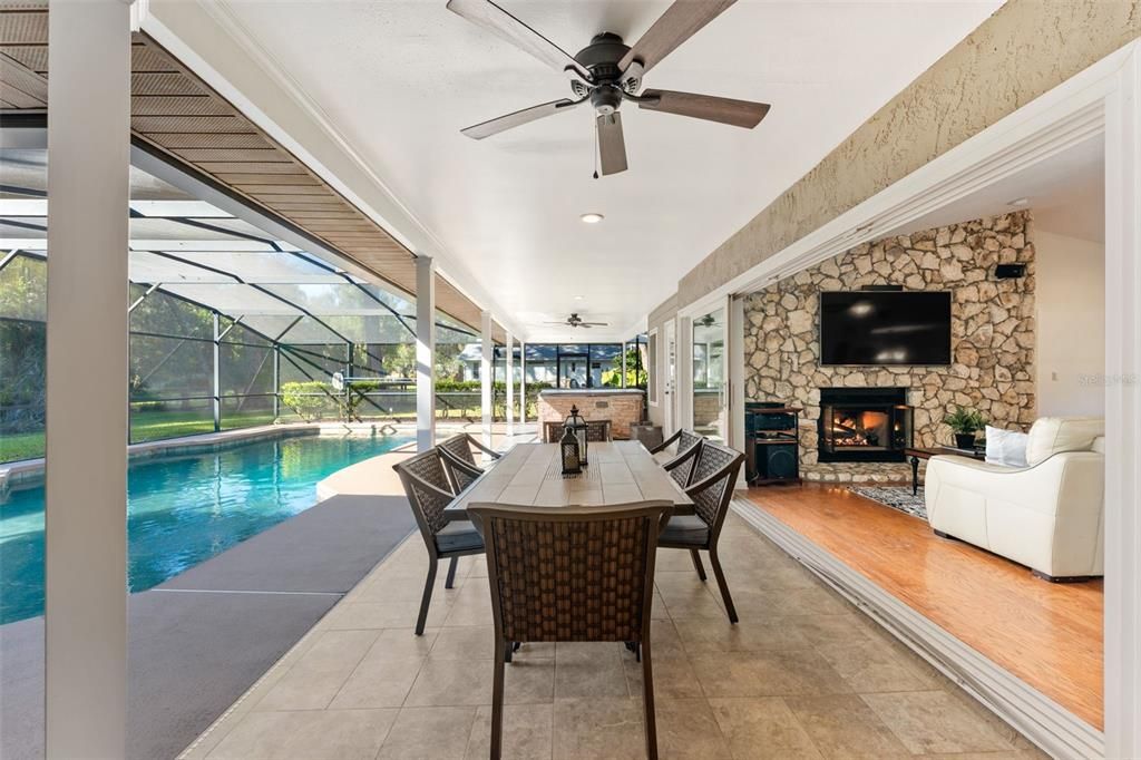 Active With Contract: $692,500 (3 beds, 2 baths, 2873 Square Feet)