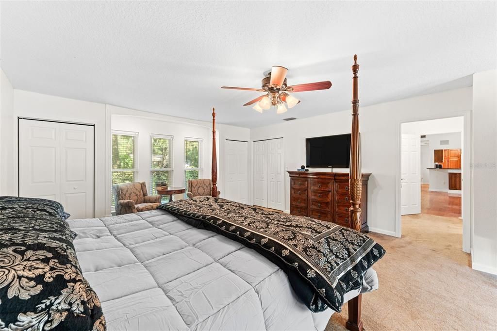 Active With Contract: $692,500 (3 beds, 2 baths, 2873 Square Feet)