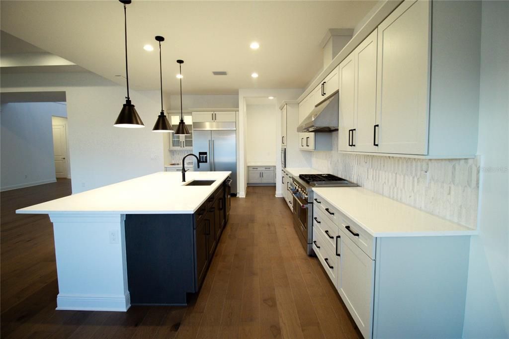 For Sale: $2,480,000 (4 beds, 4 baths, 4171 Square Feet)