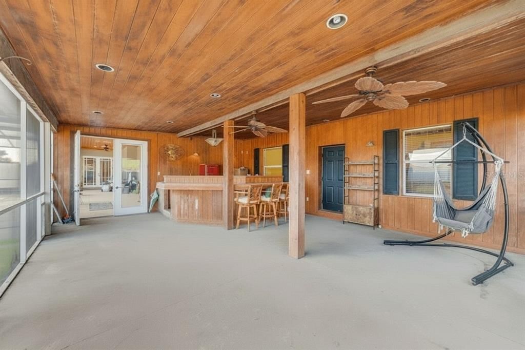 待售: $700,000 (5 贝兹, 3 浴室, 4525 平方英尺)