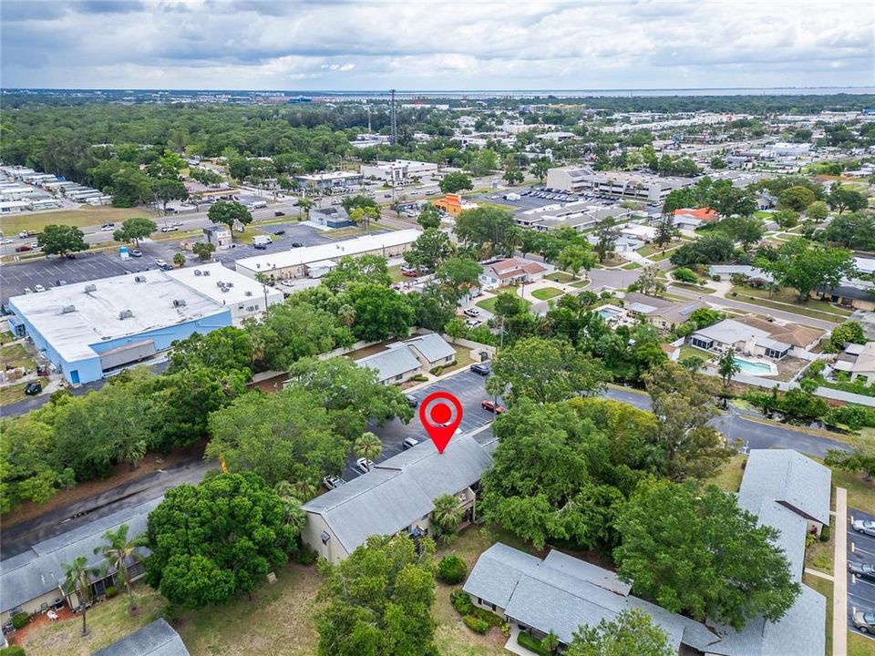 For Rent: $1,300 (1 beds, 1 baths, 590 Square Feet)