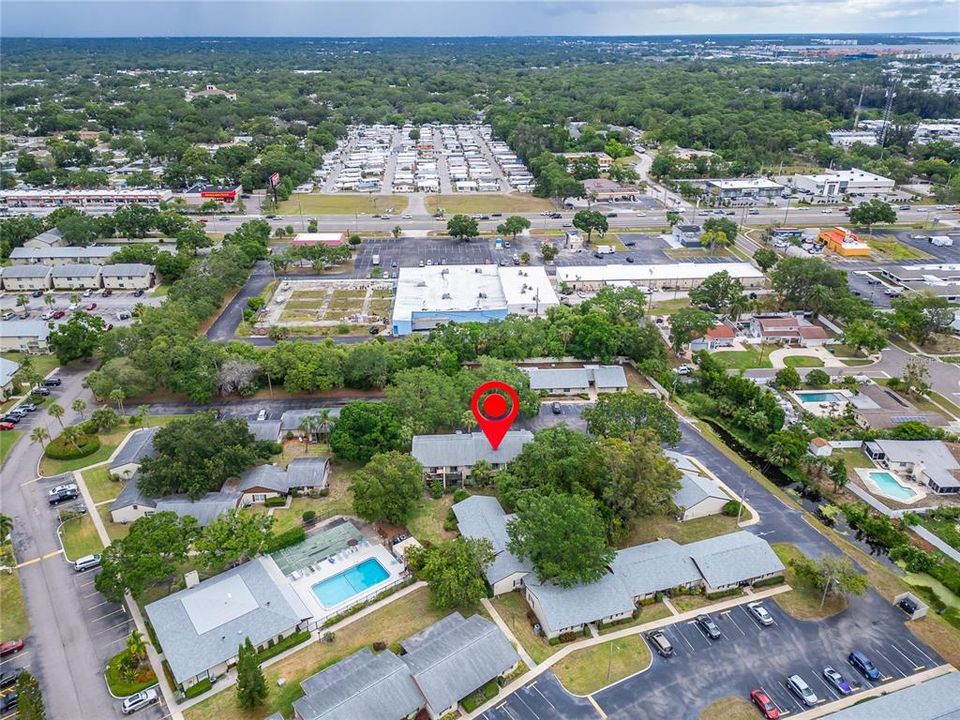 For Rent: $1,300 (1 beds, 1 baths, 590 Square Feet)