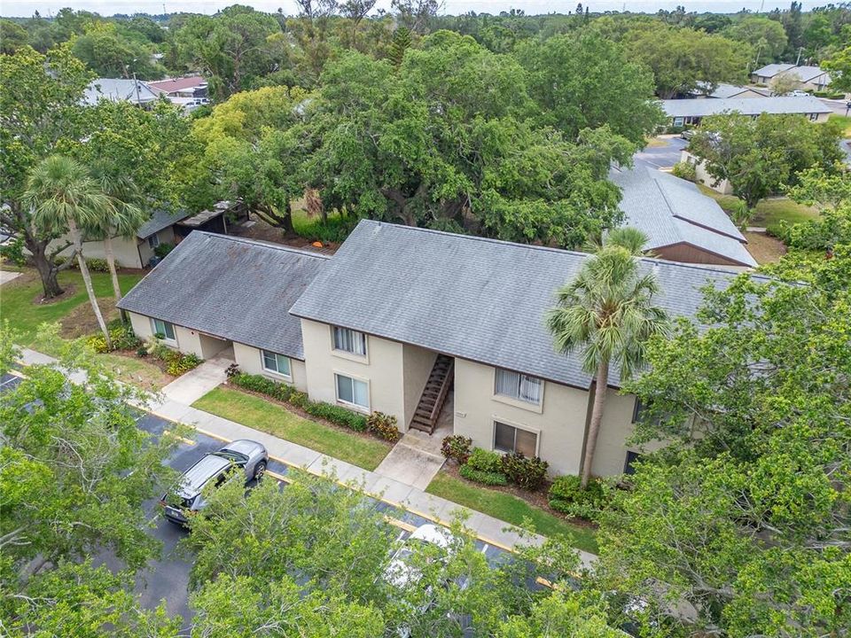 For Rent: $1,300 (1 beds, 1 baths, 590 Square Feet)