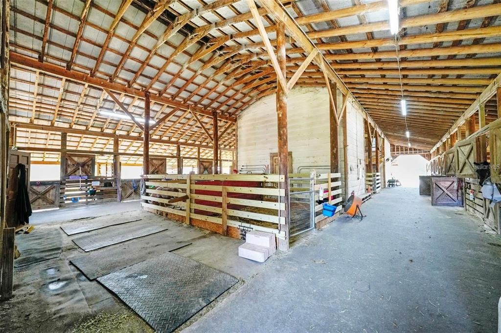 En Venta: $545,000 (3 camas, 2 baños, 2584 Pies cuadrados)