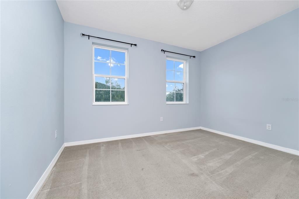 Под контрактом: $558,000 (4 спален, 3 ванн, 2438 Квадратных фут)