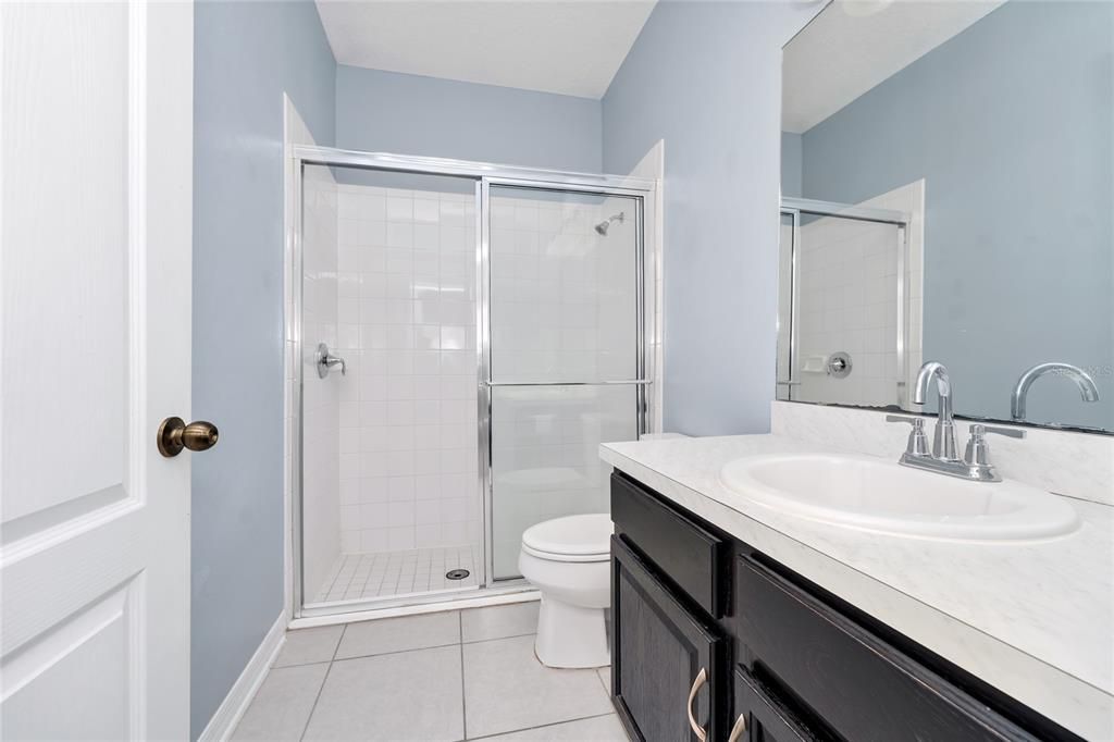 Под контрактом: $558,000 (4 спален, 3 ванн, 2438 Квадратных фут)