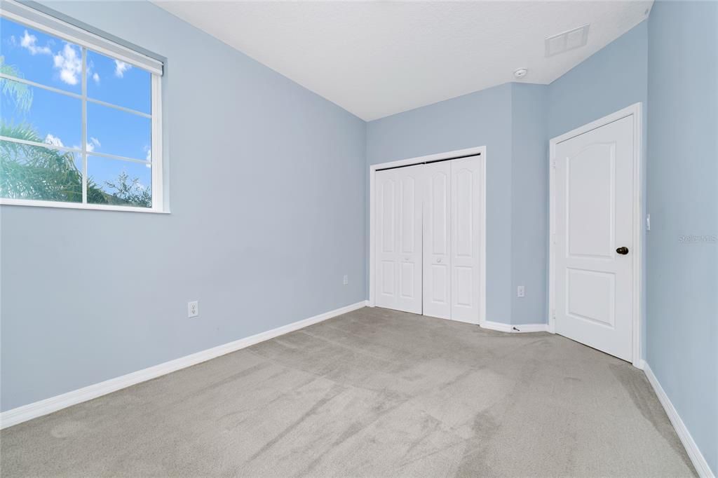 Под контрактом: $558,000 (4 спален, 3 ванн, 2438 Квадратных фут)