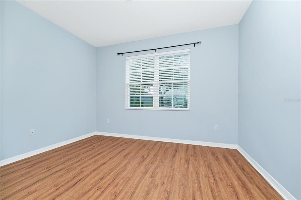 Под контрактом: $558,000 (4 спален, 3 ванн, 2438 Квадратных фут)