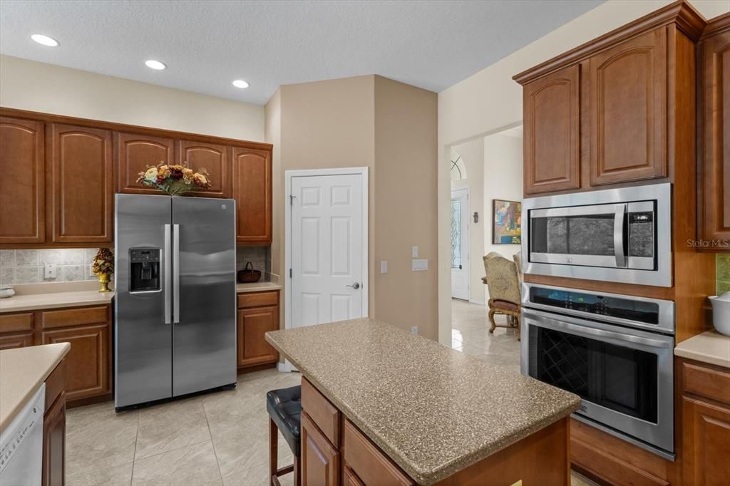 待售: $559,000 (3 贝兹, 3 浴室, 2932 平方英尺)